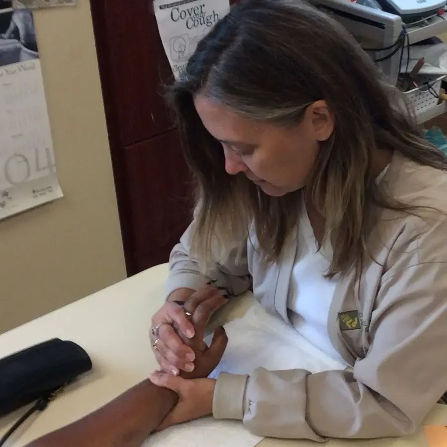 Central Illinois Hand Center - Occupational Therapist Wendy Salefski - Decatur, IL